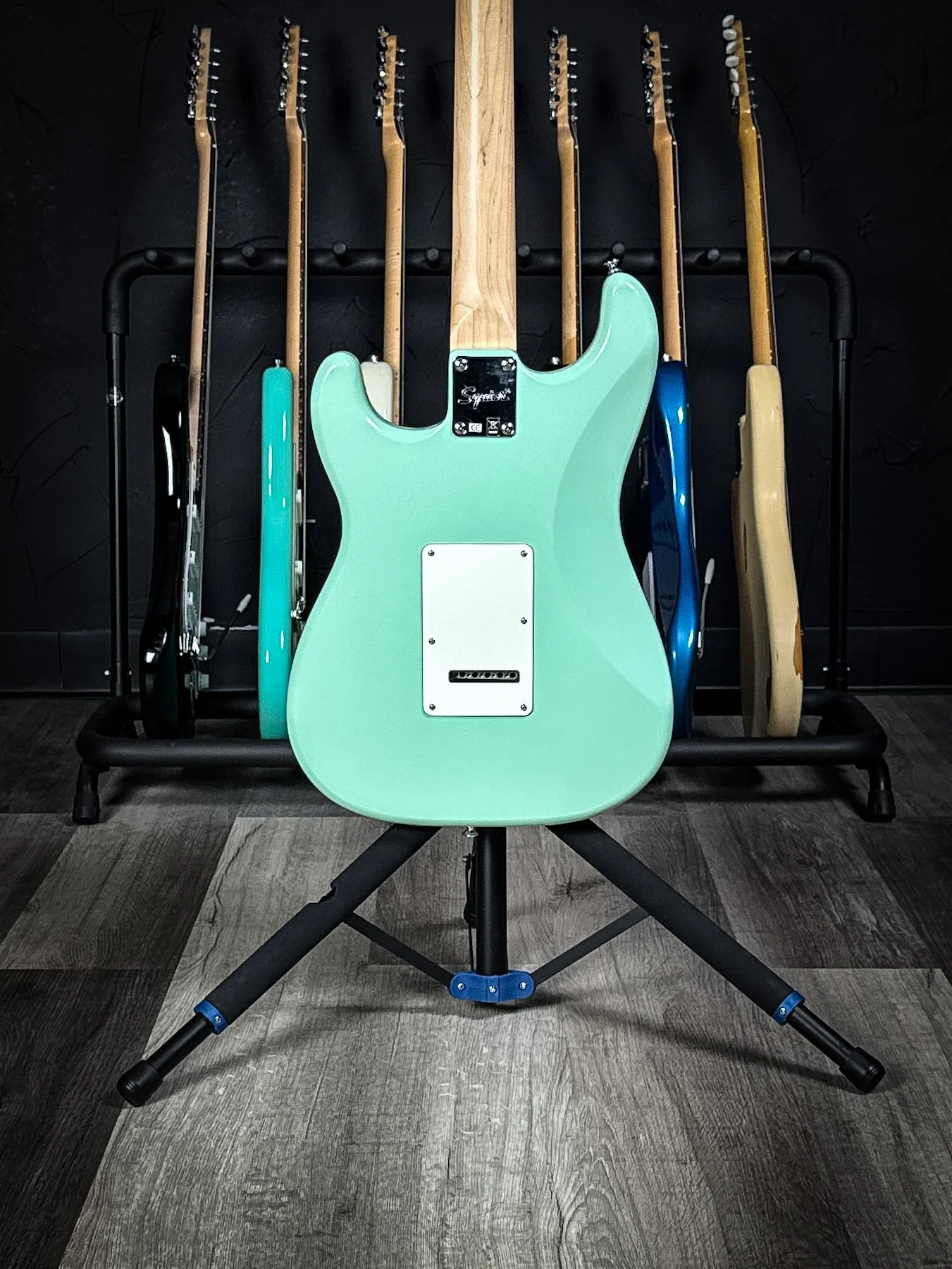 Fender Duo Sonic エレキギター サーフグリーン Fender Duo-Sonic - Surf Green w/ Pau Ferro Fingerboard | Sweetwater